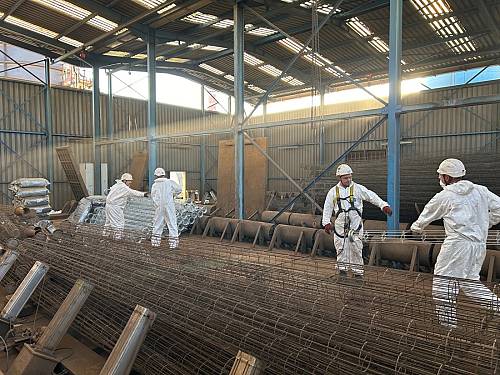 Disassembly and installation of 3,800 filter bags in a steelworks
